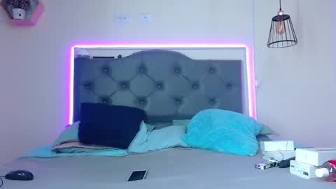 Kim online show from November 30, 2025, 3:16 pm