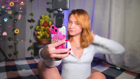 Snapshot of kim_dolls1823 chatting on December 13, 2024, 4:43 am ISABELLA 3 online show from December 13, 2024, 4:43 am