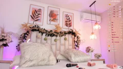 KIM  online show from December 23, 2024, 11:06 pm