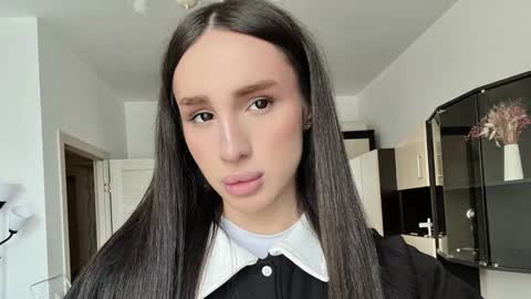 Kim Oberlin online show from February 14, 2026, 3:53 pm