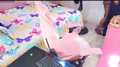 Snapshot of kimberly_bellu chatting on June 19, 2026, 2:05 am Anita. online show from June 19, 2026, 2:05 am