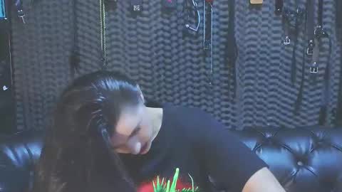  KIMBERLY SWAN  online show from January 30, 2025, 7:48 pm