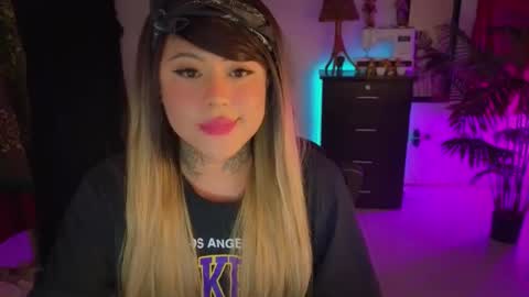 Snapshot of kimberlygati2 chatting on December 17, 2025, 2:17 am Kimberly Polizzi online show from December 17, 2025, 2:17 am