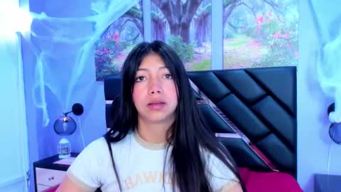 Kimberly Villalobos online show from October 20, 2025, 11:32 am