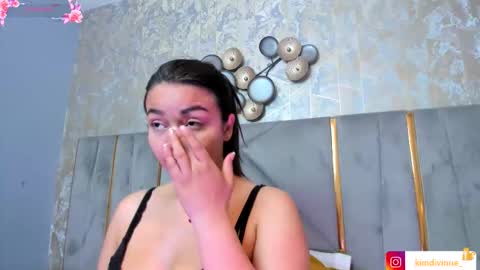 Snapshot of kimdevinne chatting on November 14, 2025, 3:16 am KIM online show from November 14, 2025, 3:16 am