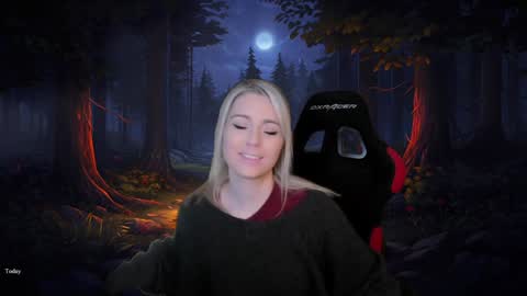 Wolfs Girl online show from December 4, 2024, 8:18 pm