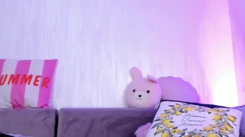 Natalie online show from November 21, 2025, 9:24 pm