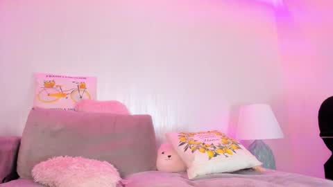 Natalie online show from March 21, 2026, 5:23 am