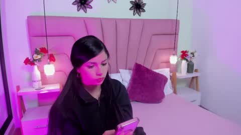 kimluna1 online show from February 14, 2026, 4:15 pm