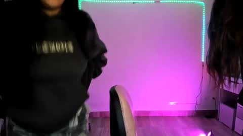 kimmi online show from December 31, 2024, 1:04 am