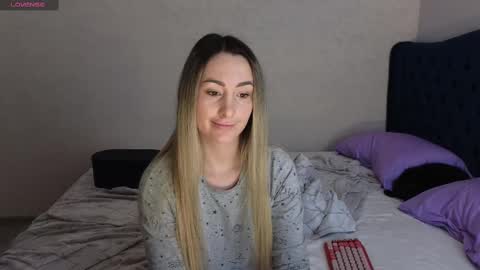 Snapshot of kimmie_ chatting on February 27, 2025, 8:20 pm Kimmie online show from February 27, 2025, 8:20 pm