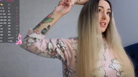 Snapshot of kimmie_ chatting on March 7, 2025, 6:54 pm Kimmie online show from March 7, 2025, 6:54 pm