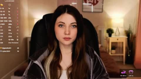  Your Kimmie  follow me  online show from April 18, 2026, 8:29 am