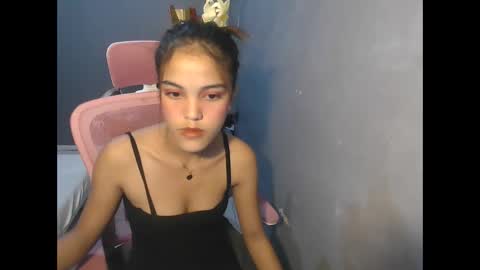 kimmy_kate online show from October 13, 2025, 3:34 pm