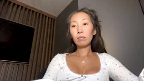 Snapshot of kimmy_sunn chatting on September 19, 2025, 8:20 pm Kimmy online show from September 19, 2025, 8:20 pm