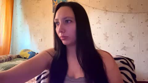 Jenny online show from June 17, 2026, 1:30 am