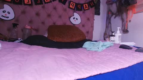 Snapshot of king_bella_ chatting on October 24, 2025, 3:14 am Bella online show from October 24, 2025, 3:14 am