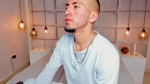King Dante  online show from December 16, 2024, 8:05 pm