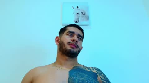 Snapshot of king_falconer chatting on February 4, 2026, 9:26 am Angel Falconer online show from February 4, 2026, 9:26 am