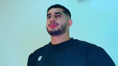 Snapshot of king_falconer chatting on February 5, 2026, 6:29 am Angel Falconer online show from February 5, 2026, 6:29 am