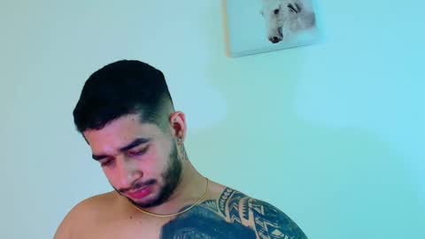 Snapshot of king_falconer chatting on February 8, 2026, 8:40 am Angel Falconer online show from February 8, 2026, 8:40 am