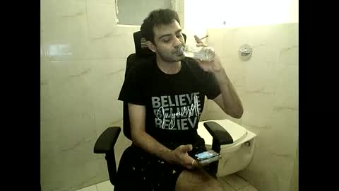 Snapshot of king_kong_india3 chatting on February 1, 2026, 10:03 am Jay online show from February 1, 2026, 10:03 am