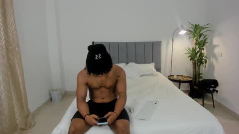 king_master77 online show from February 21, 2025, 11:11 am