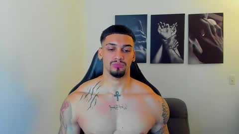 king_of_kings__ online show from October 4, 2025, 5:55 pm