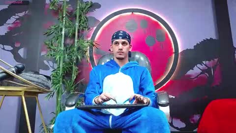 Snapshot of king_voy chatting on November 18, 2025, 7:18 pm king voy online show from November 18, 2025, 7:18 pm