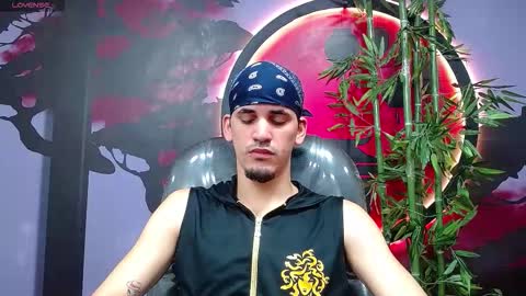 Snapshot of king_voy chatting on November 24, 2025, 7:57 pm king voy online show from November 24, 2025, 7:57 pm