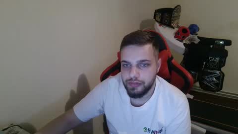 kingadonisss online show from November 3, 2025, 3:35 pm