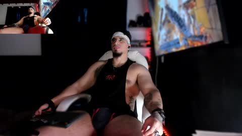 Snapshot of kingbear777 chatting on January 27, 2025, 12:22 am King Bear online show from January 27, 2025, 12:22 am