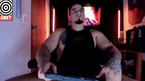 Snapshot of kingbear777 chatting on December 15, 2025, 1:21 am King Bear online show from December 15, 2025, 1:21 am