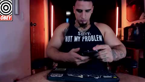 Snapshot of kingbear777 chatting on December 21, 2025, 1:35 am King Bear online show from December 21, 2025, 1:35 am