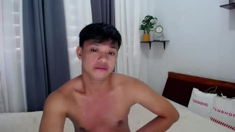kingdomcum96 online show from May 28, 2026, 1:36 am