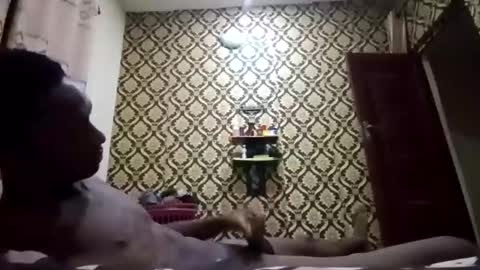 kingemizzy online show from November 12, 2025, 2:01 am