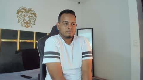 kingg_jay online show from June 1, 2026, 11:45 am