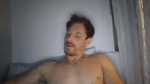 Snapshot of kingharold92 chatting on June 11, 2026, 12:32 am kingharold92 online show from June 11, 2026, 12:32 am