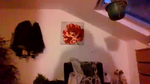 kingkock9inch online show from June 1, 2026, 3:19 am