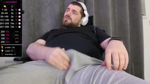 Snapshot of kingmarti chatting on February 1, 2026, 2:15 pm Marti online show from February 1, 2026, 2:15 pm