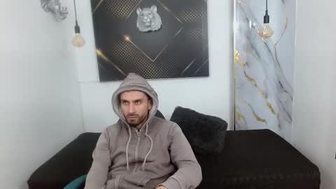 KING  online show from March 31, 2026, 3:08 am