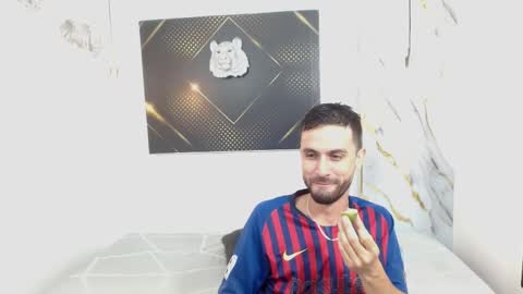 KING  online show from April 3, 2026, 3:15 am