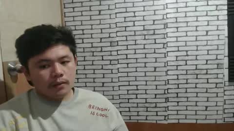 Yuki online show from February 24, 2026, 7:12 pm