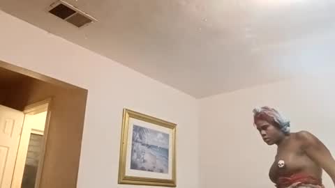 kingzoe1989 online show from November 18, 2025, 10:31 am