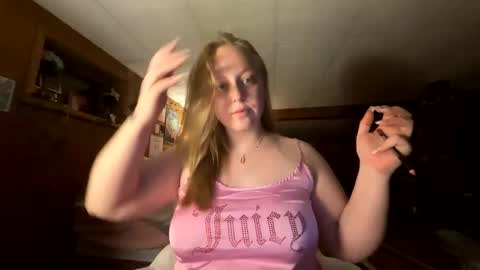 kinkikittiekat online show from January 6, 2025, 10:26 pm