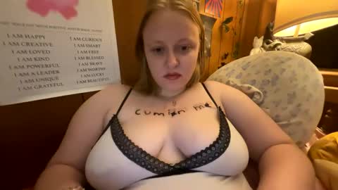 kinkikittiekat online show from January 20, 2025, 1:50 am