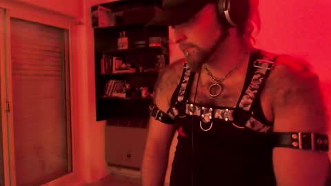 kinkRacc online show from November 9, 2025, 6:01 am