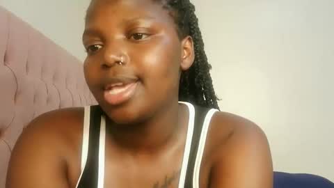 Snapshot of kinky_lola1 chatting on February 15, 2026, 12:51 am Lola online show from February 15, 2026, 12:51 am