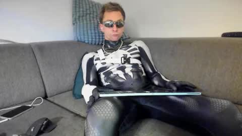Snapshot of kinky_spidey chatting on November 1, 2025, 1:57 pm kinky_spidey online show from November 1, 2025, 1:57 pm