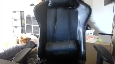 Horny Bloomy online show from November 20, 2025, 6:57 am